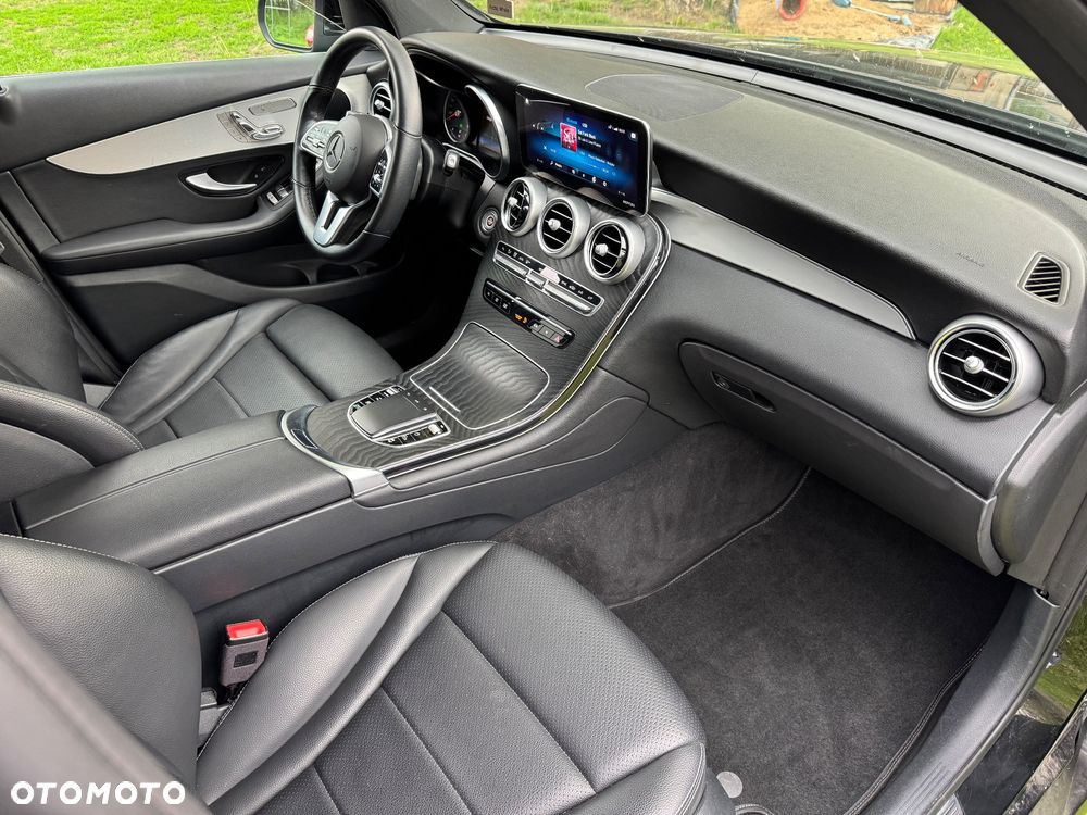 Mercedes-Benz GLC 300 4Matic 9G-TRONIC Exclusive - 15
