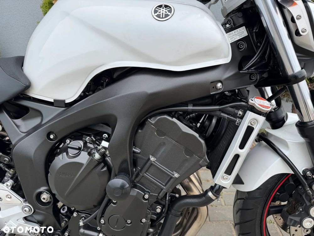 Yamaha FZ - 15