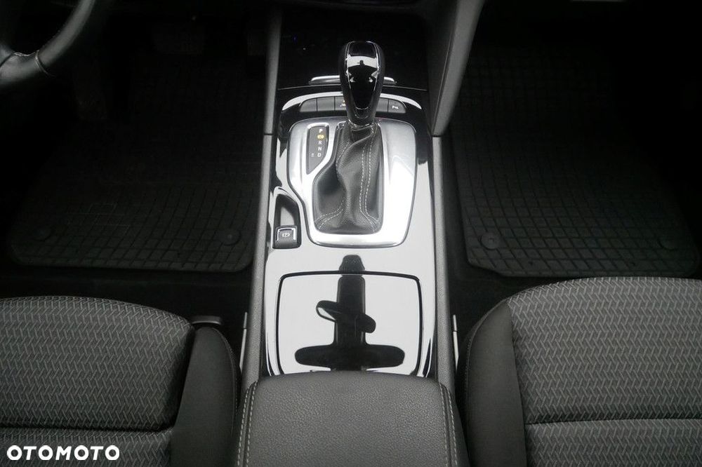 Opel Insignia - 11
