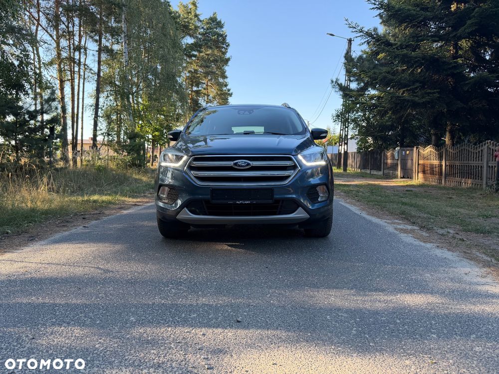 Ford Kuga - 1