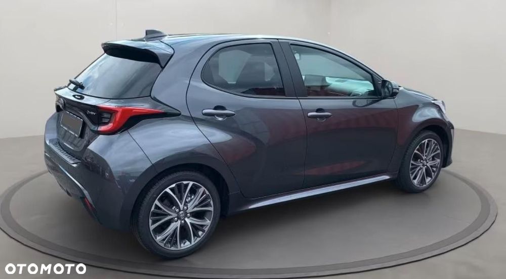 Toyota Yaris - 5