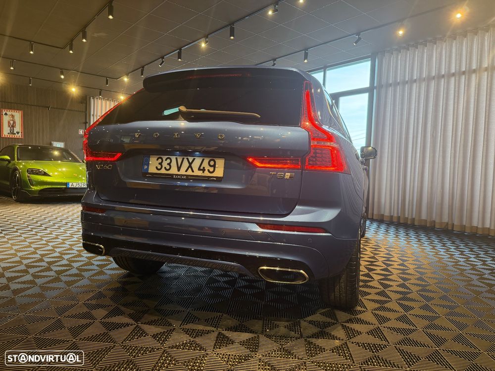 Volvo XC 60 2.0 T8 PHEV R-Design AWD - 22