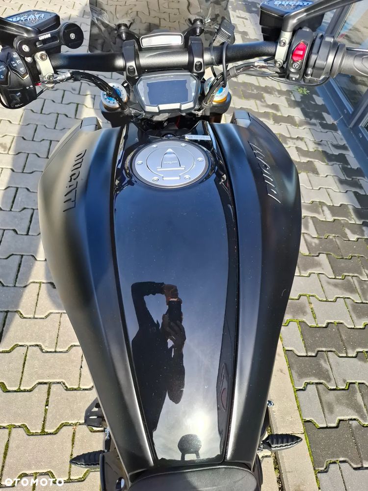 Ducati Diavel - 11