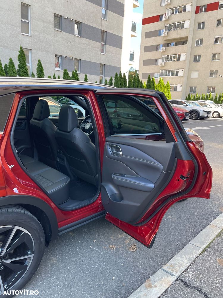 Nissan Qashqai 1.3 l MHEV X-Tronic 4WD Tekna Plus - 11