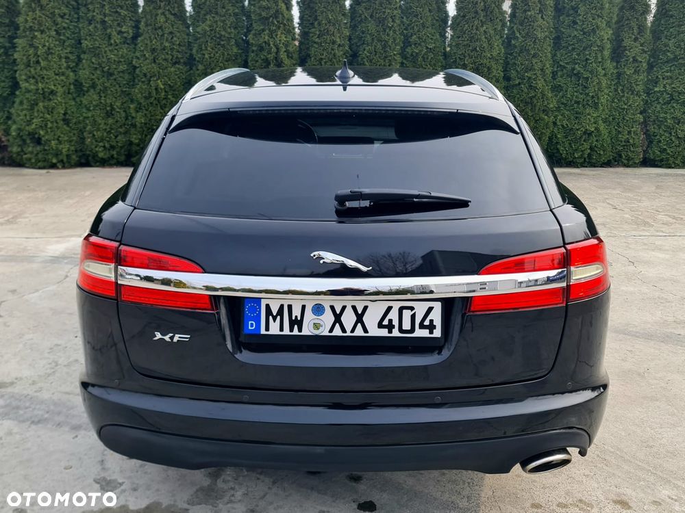 Jaguar XF 2.2 D R-Sport - 5