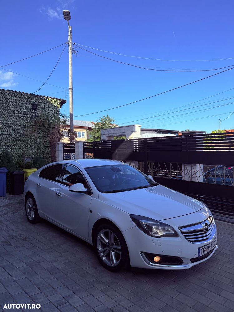 Opel Insignia 2.0 CDTi ECOTEC 4X4 Cosmo Aut. - 2