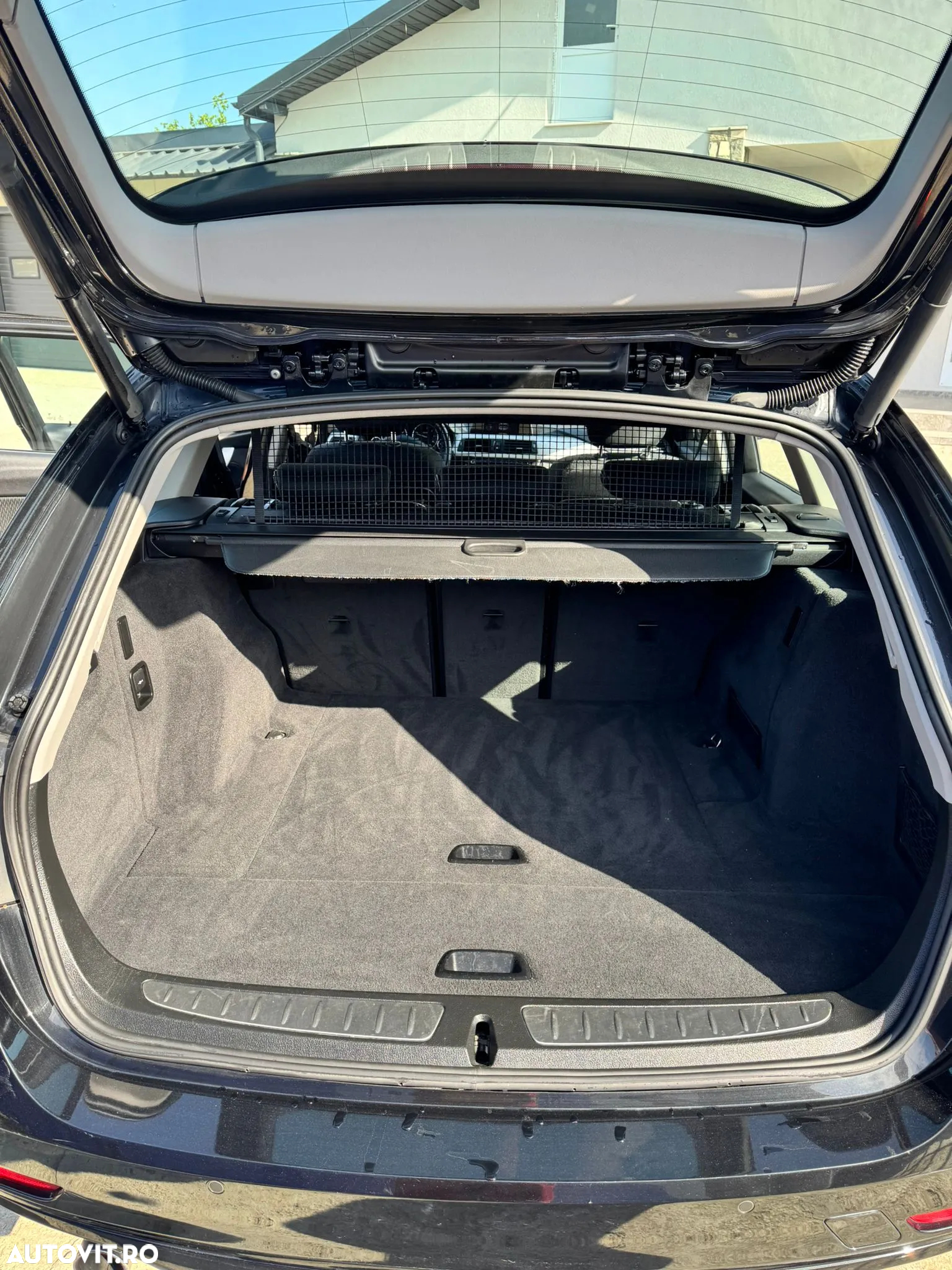BMW Seria 3 318d Touring Aut. - 19