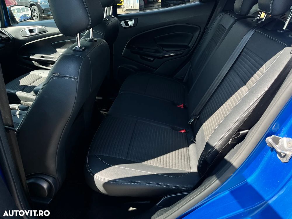 Ford EcoSport - 12