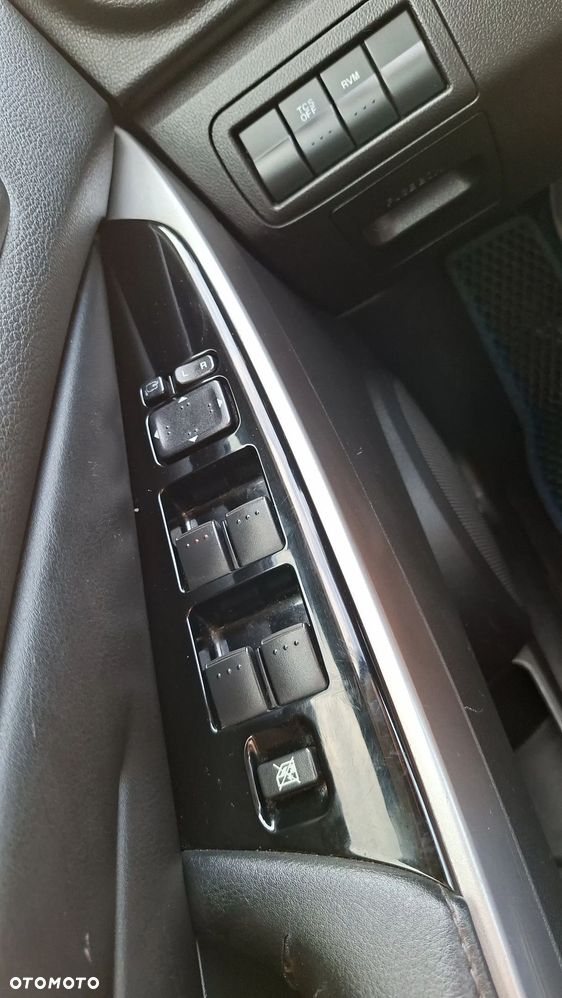 Mazda CX-7 2.2 CD Exclusive + - 12