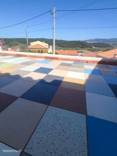 Vendo vivenda nova em fase de acabamentos v+ espaço para comercio - Grande imagem: 2/9