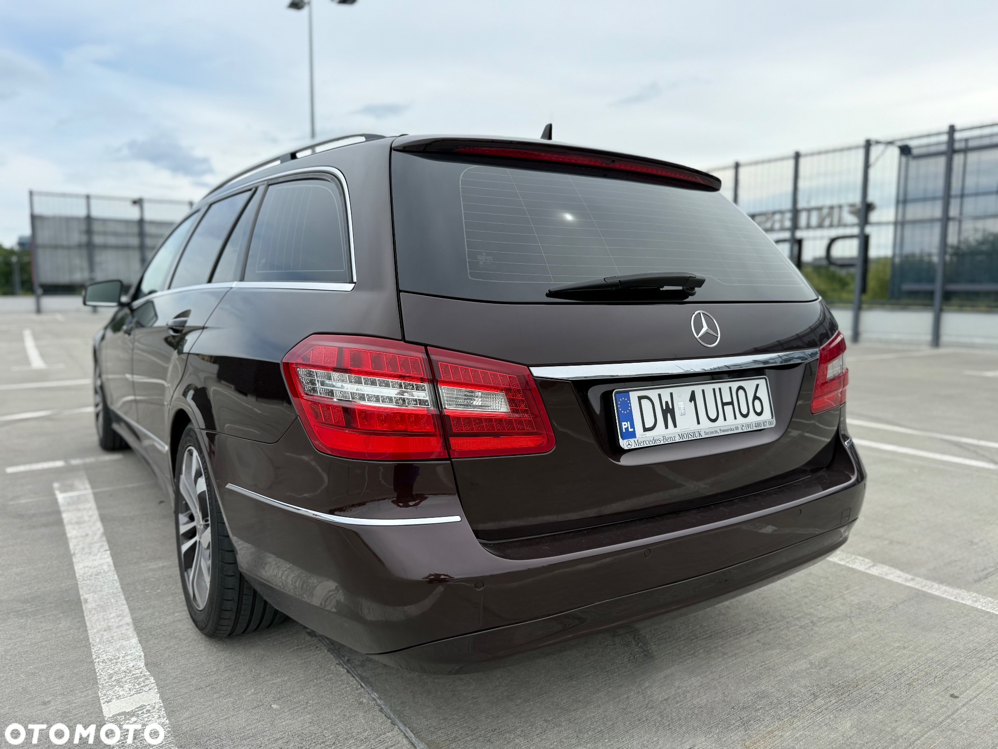 Mercedes-Benz Klasa E 250 T CDI DPF BlueEFFICIENCY Automatik Avantgarde - 9