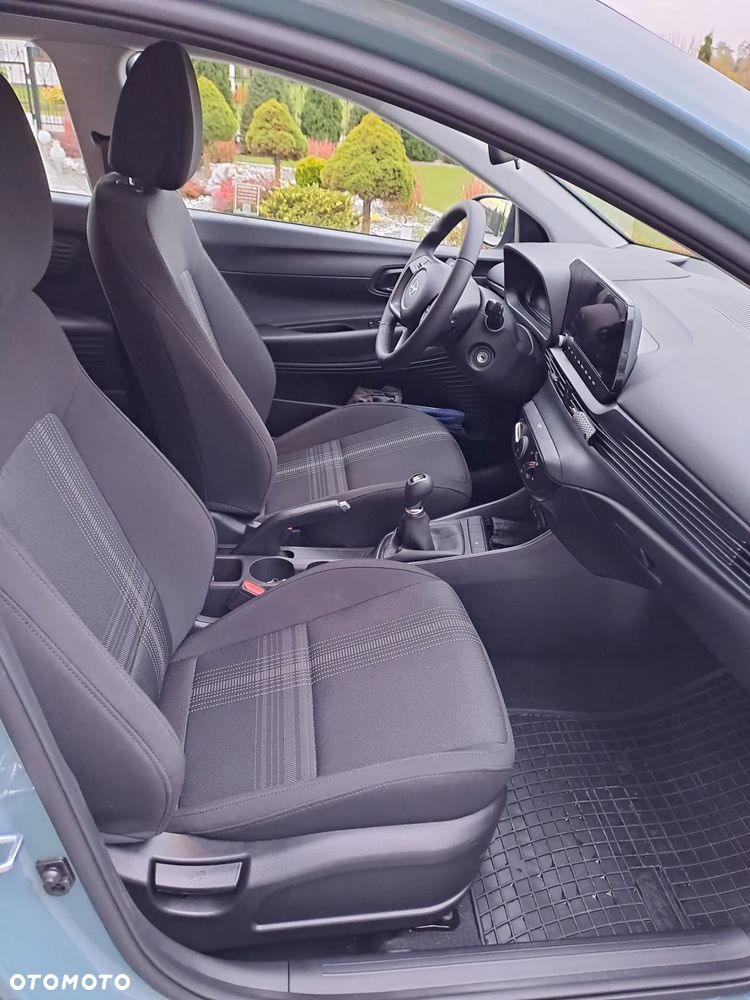 Hyundai i20 1.2 Pure - 11
