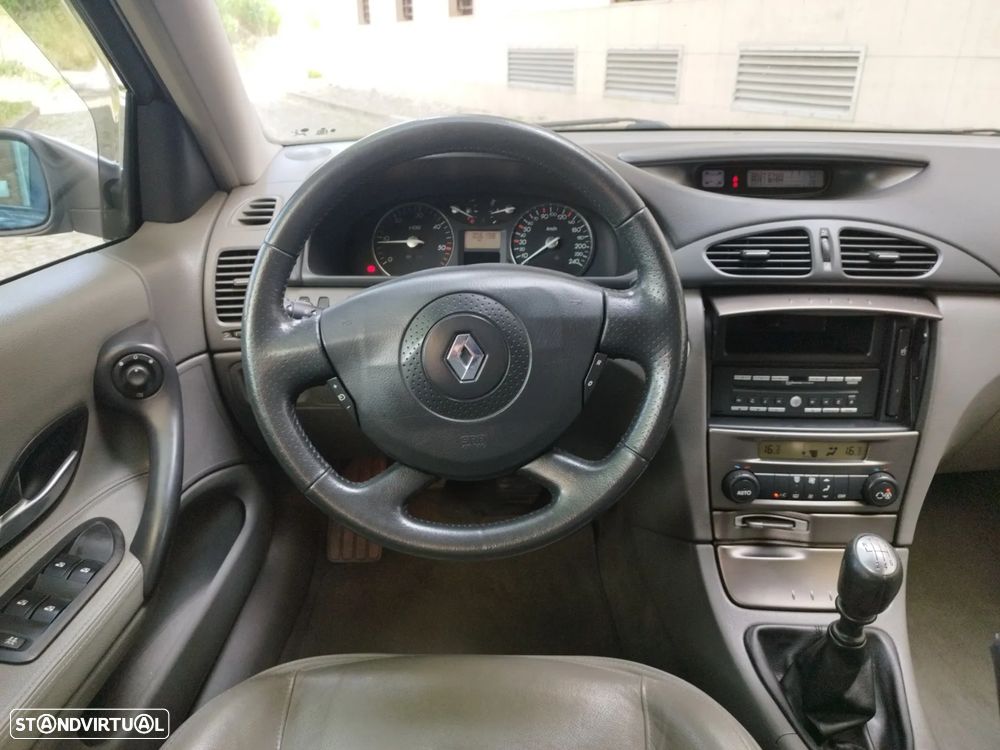 Renault Laguna 1.9 dCi Privilège - 8