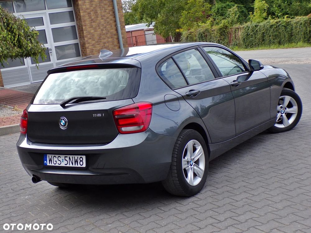 BMW Seria 1 116i Sport Line - 12