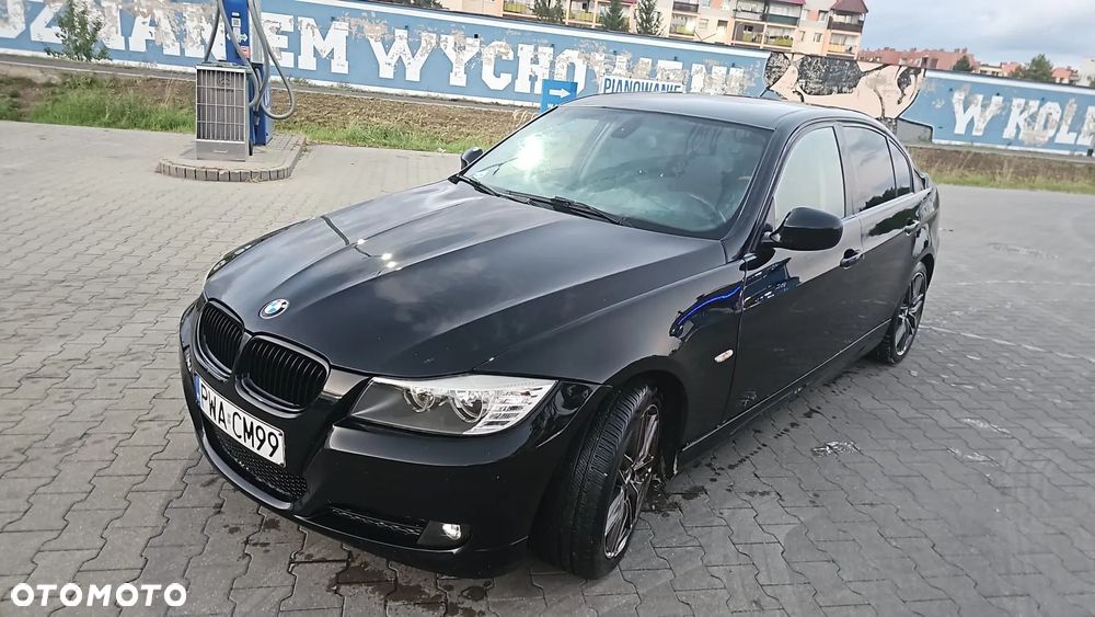 BMW Seria 3 318i - 1