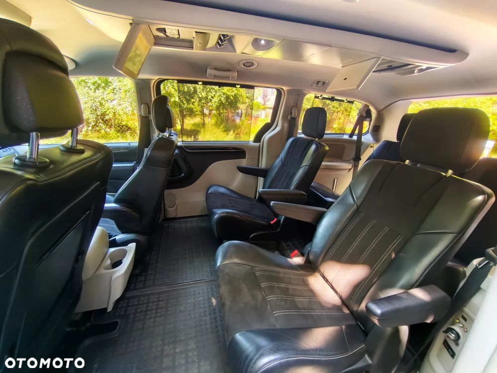 Lancia Voyager 3.6 Platinum - 15