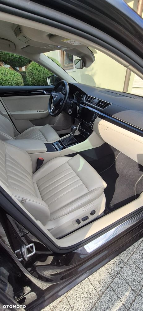 Skoda Superb 2.0 TDI L&K DSG - 13