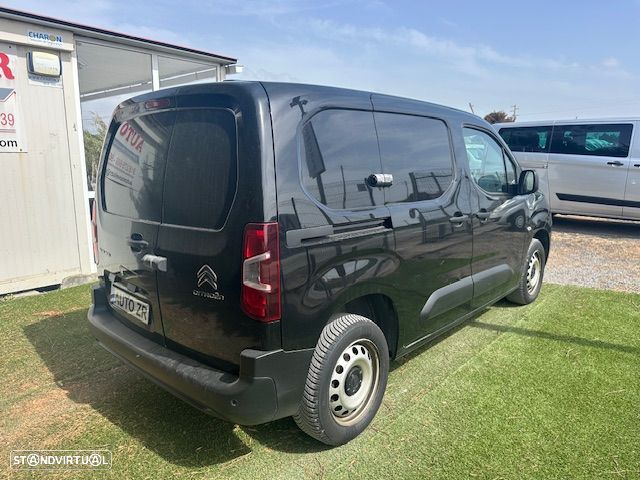 Citroën BERLINGO CX.AUT. 8V. 3 LUGARES C/GPS 130 CV - 3
