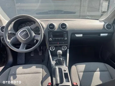 Audi A3 1.9 TDI Ambiente - 8