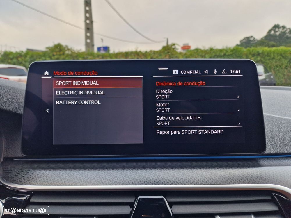 BMW 530 e Pack Desportivo M - 38