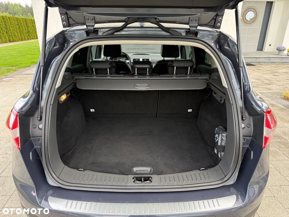 Ford Kuga 2.0 TDCi 2x4 Titanium - 18