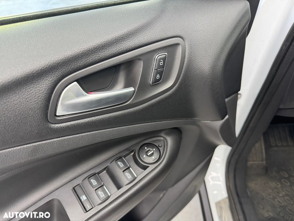 Ford Kuga 2.0 TDCi 4x4 Aut. Titanium - 25
