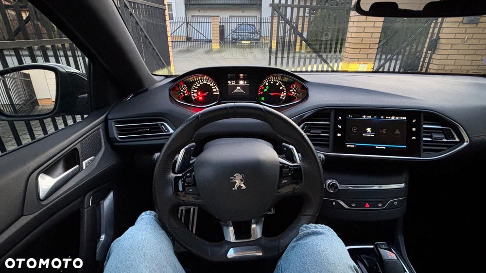 Peugeot 308 PureTech 130 GPF EAT8 Stop & Start Active Business-Paket - 8