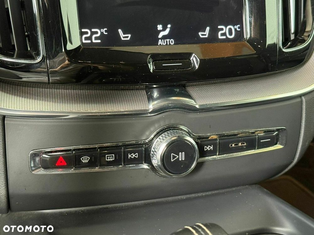 Volvo XC 60 - 22