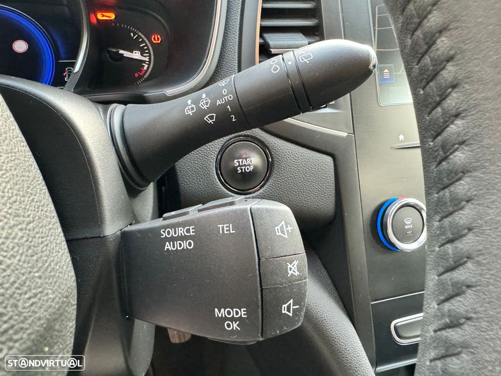 Renault Mégane Sport Tourer 1.5 Blue dCi Zen - 12