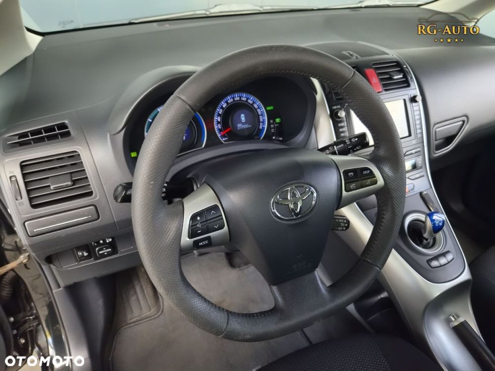 Toyota Auris - 38