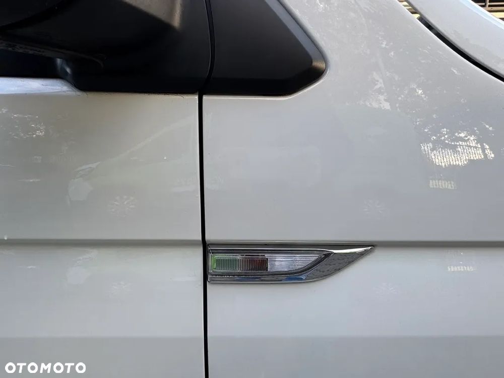 Volkswagen Transporter - 28