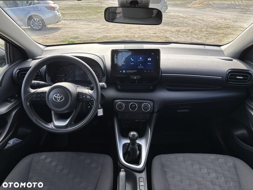 Toyota Yaris 1.5 Active - 12