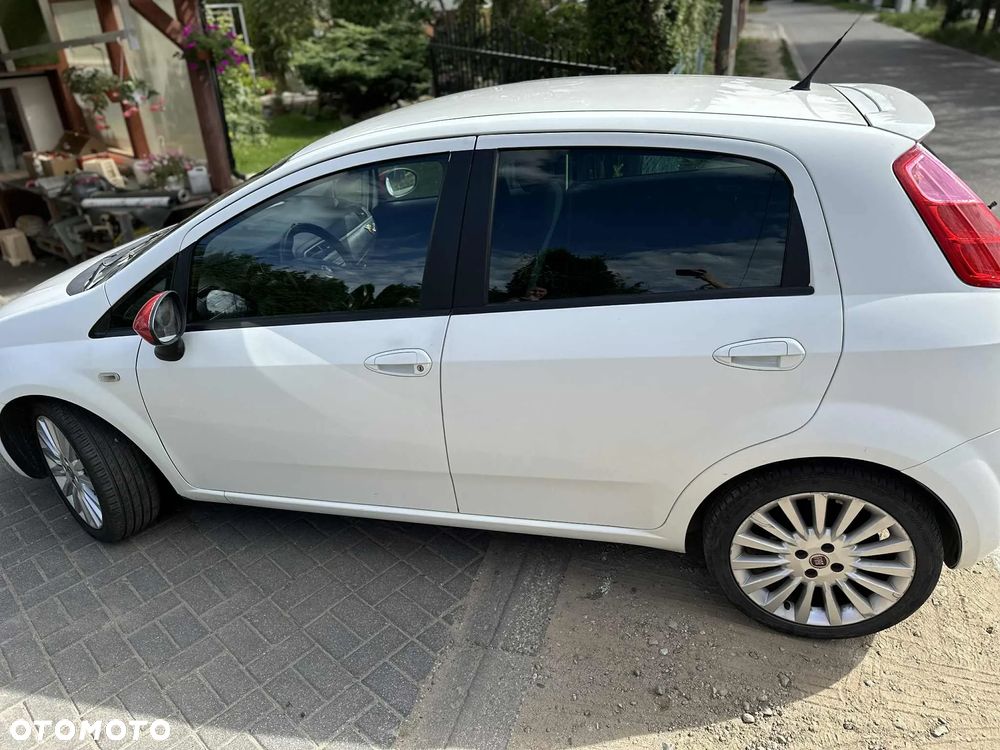 Fiat Grande Punto - 6