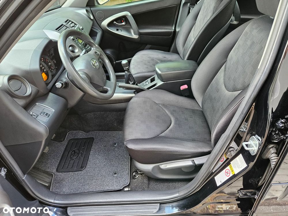 Toyota RAV4 2.0 VVT-i Premium - 4