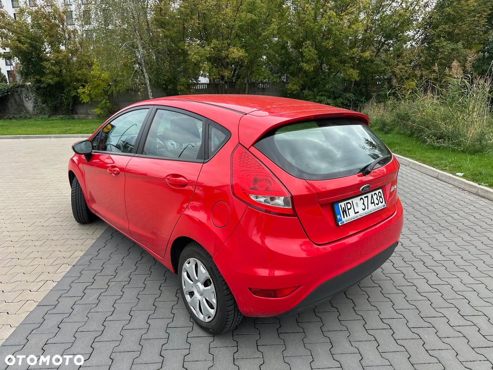 Ford Fiesta 1.4 TDCi Ambiente - 4
