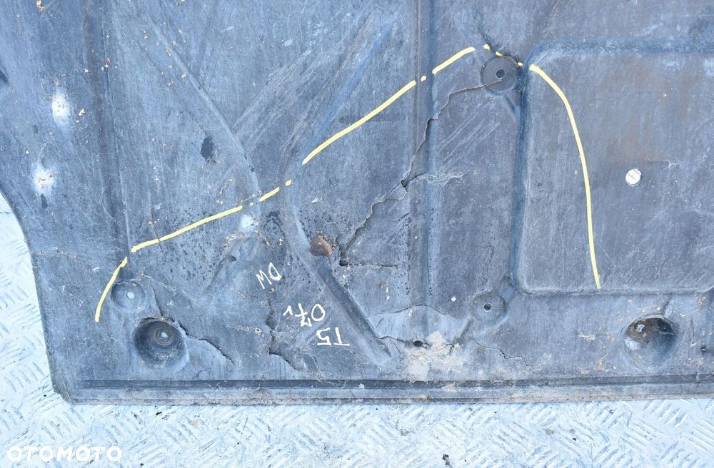 OSŁONA PŁYTA POD SILNIK VW T5 2.5 TDI 7H0805687E - 2