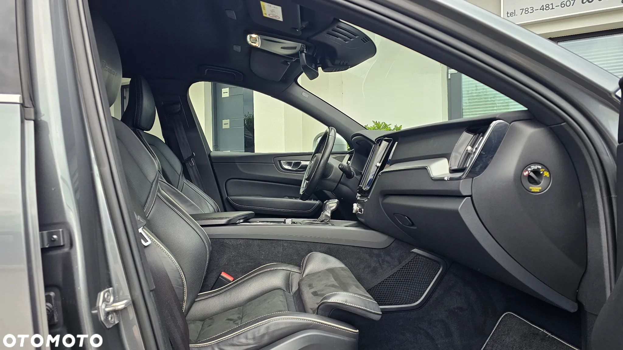 Volvo XC 60 D4 R-Design - 7