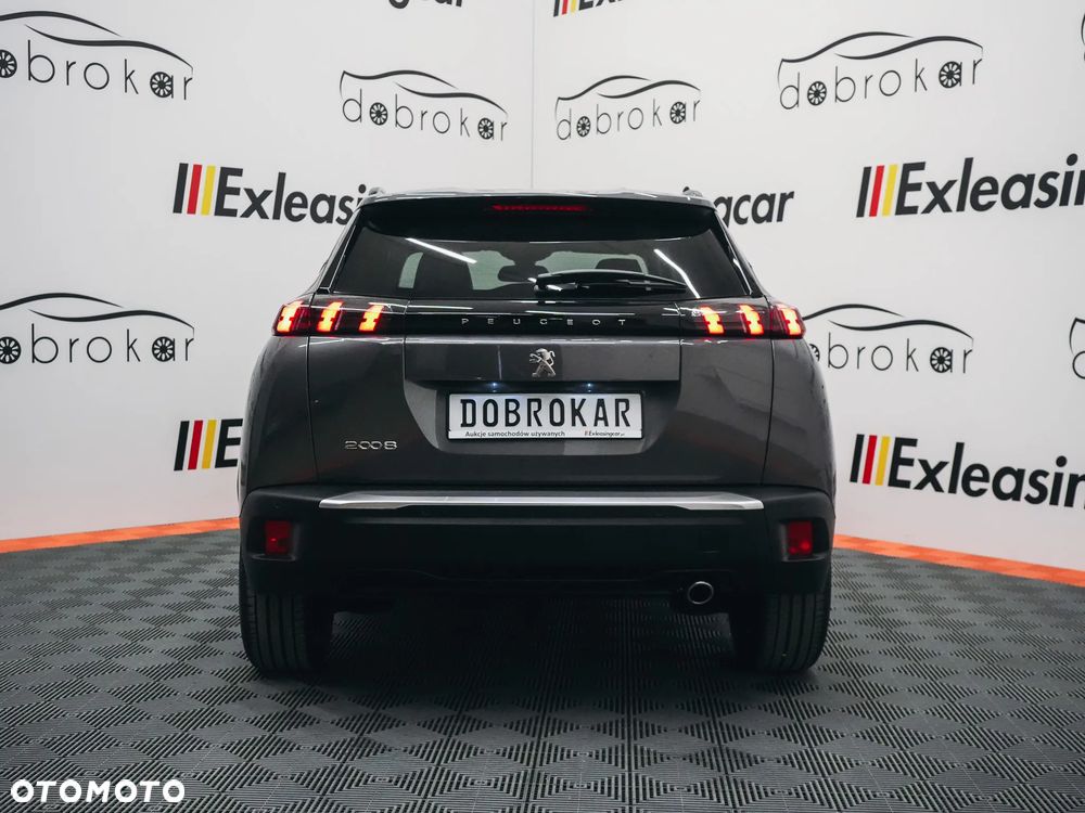 Peugeot 2008 1.5 BlueHDi Allure S&S EAT8 - 11