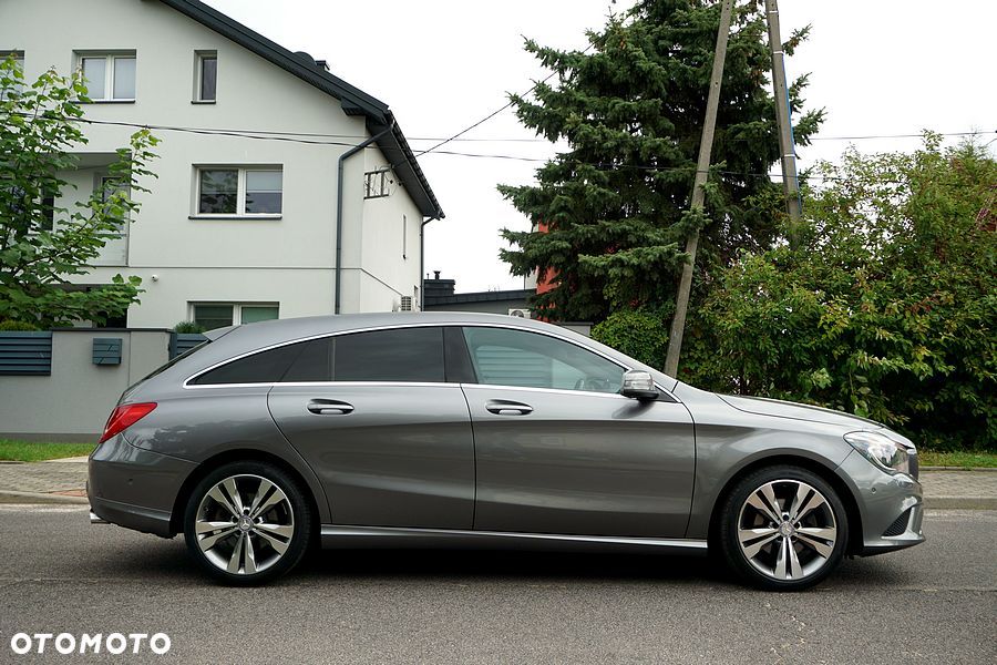 Mercedes-Benz CLA 180 Peak Edition - 15