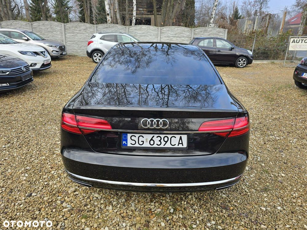 Audi A8 - 35