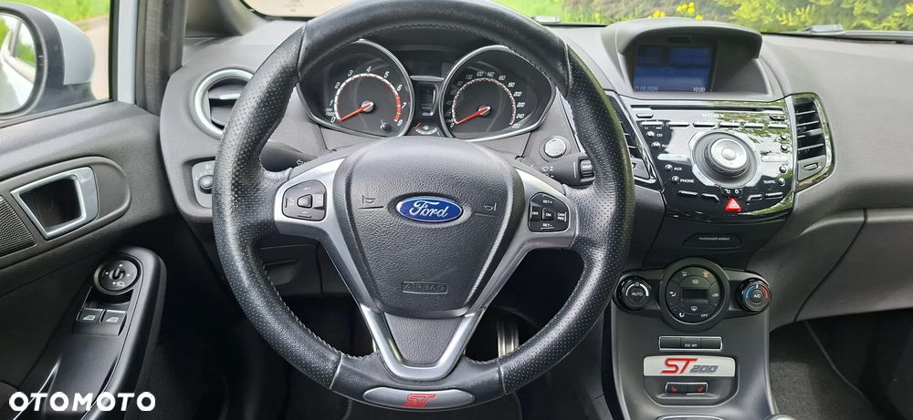 Ford Fiesta - 11