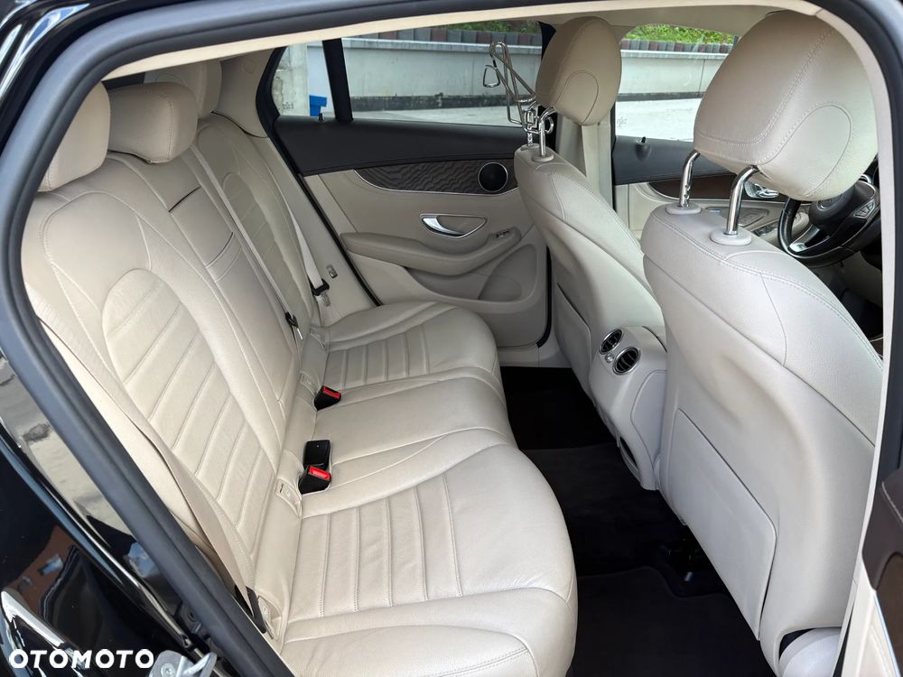 Mercedes-Benz GLC - 16