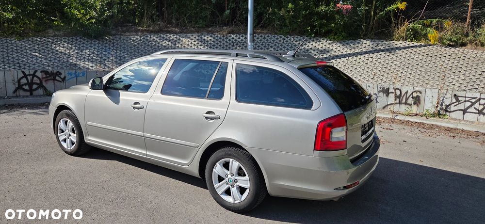Skoda Octavia 1.6 TDI Ambition - 14