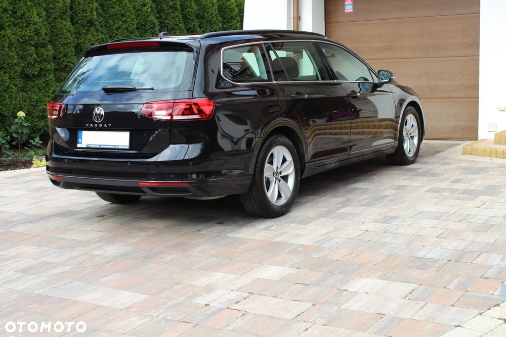 Volkswagen Passat 2.0 TSI Business DSG - 7