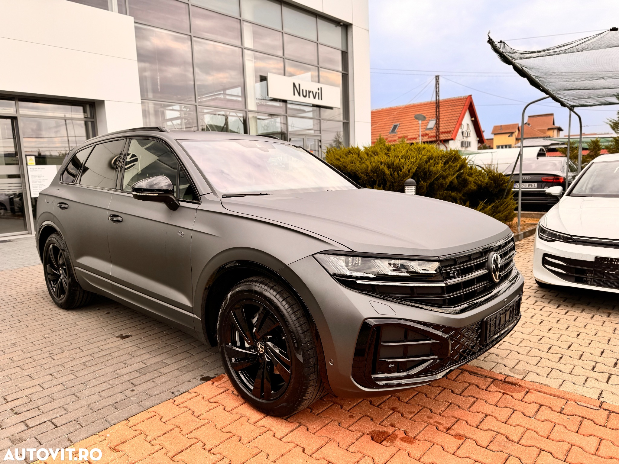 Volkswagen Touareg V6 TDI 4MOTION R-Line - 14