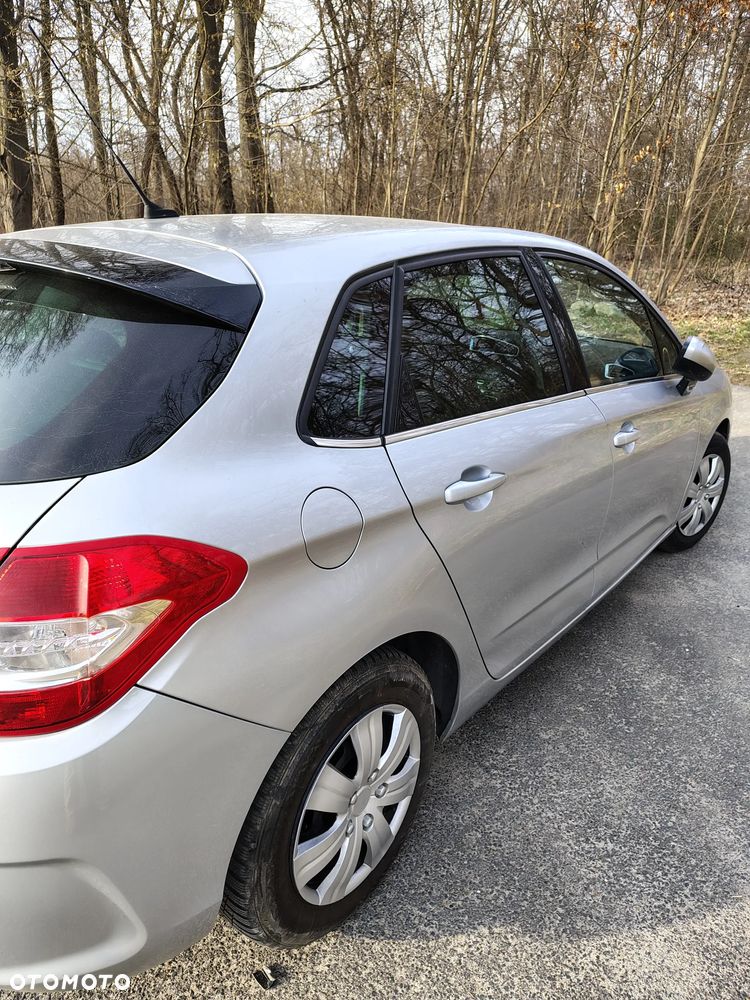 Citroën C4 VTi 120 Exclusive - 3