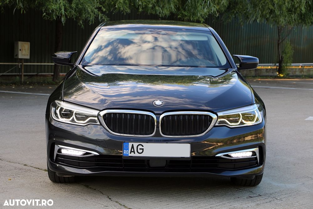 BMW Seria 5 530i Aut. Luxury Line - 2