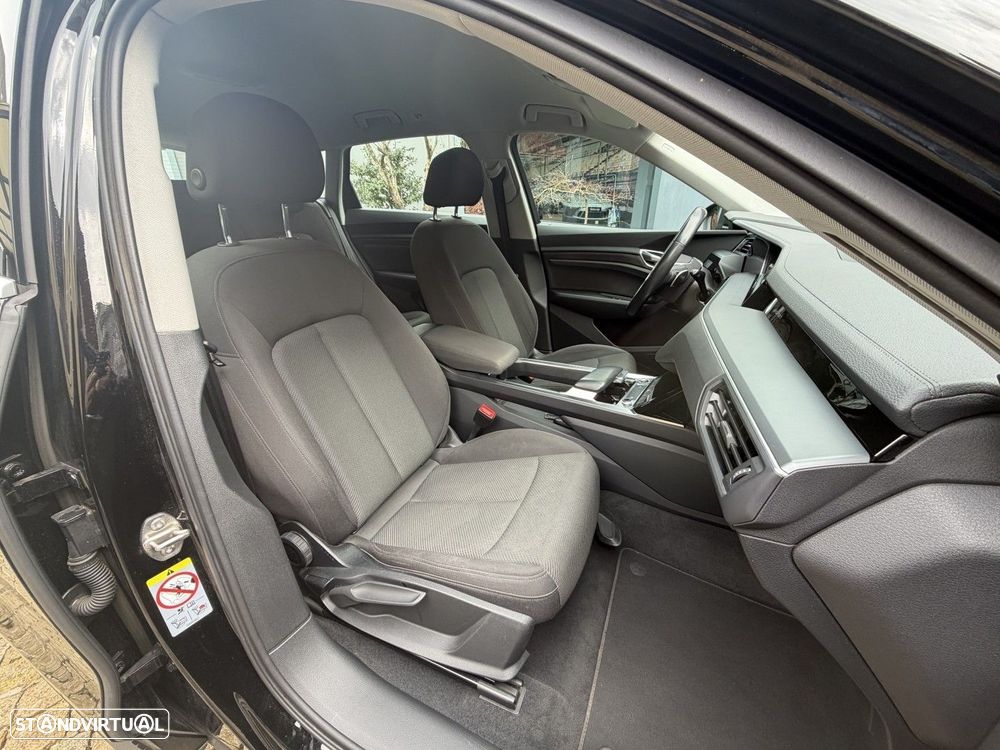 Audi e-tron 50 quattro - 12