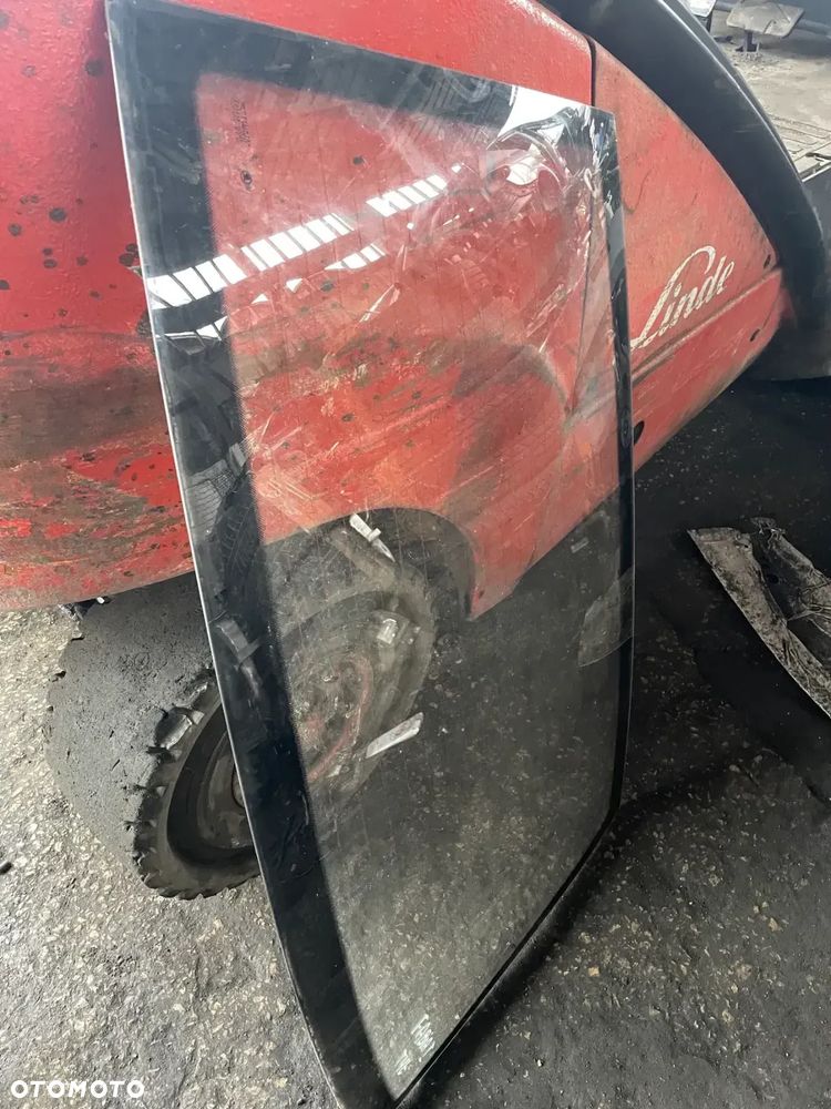 SZYBA TYL TYLNA SKODA FABIA I SEDAN - 2