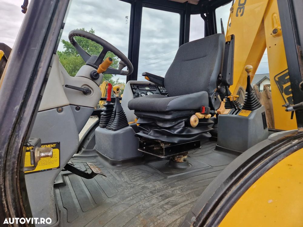 JCB 3cx - 8